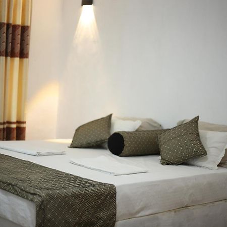 Sigiriya Chena Villa Luaran gambar
