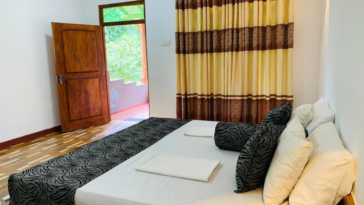 Sigiriya Chena Villa Luaran gambar